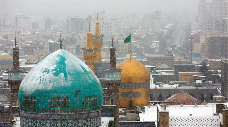 العتبة الرضوية توثق حقبة تفشي جائحة كورونا وتداعيتها في إيران