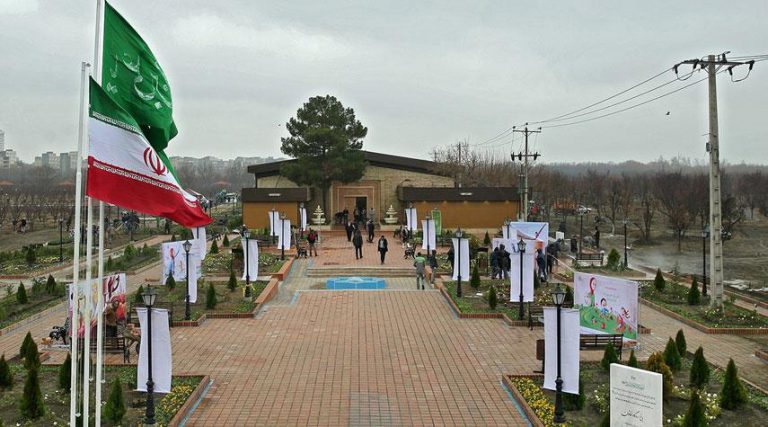 برعاية العتبة الرضوية.. مهرجان "خاتون" يسد أوقات الفراغ للسيدات