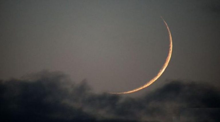 آداب صلاة أول كل شهر هجري