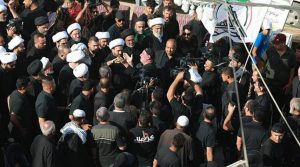 بالصور من مسيرة الأربعين.. توافد عشاق الإمام الحسين عليه السلام مشيا الى كربلاء المقدسة