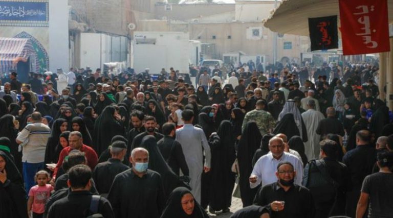 "المشاية "يتوافدون الى سامراء المقدسة لإحياء ذكرى استشهاد الإمام العسكري (ع)