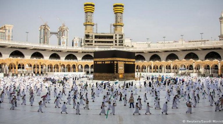 السعودية تجيز عودة الحرمين لاستقبال المصلين بكامل الطاقة الاستيعابية
