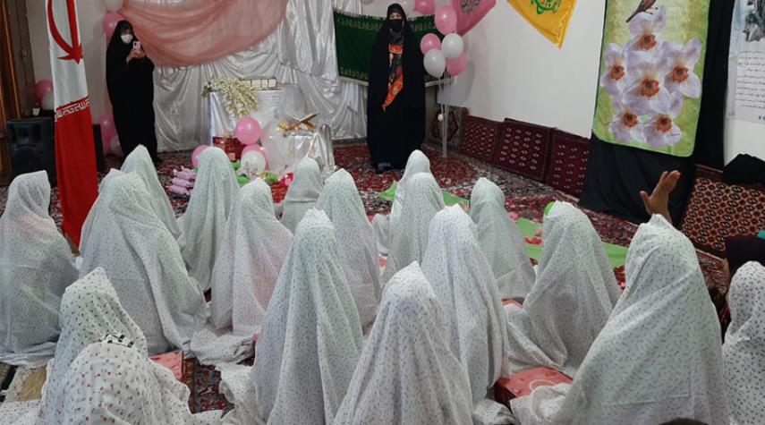 إيران.. تنظيم حفل تكريمي للفتيات من أهل السنة في مشهد