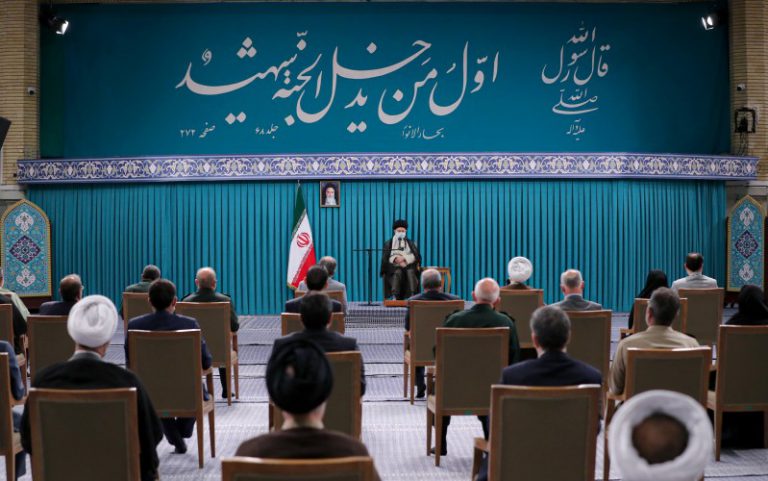 الامام الخامنئي