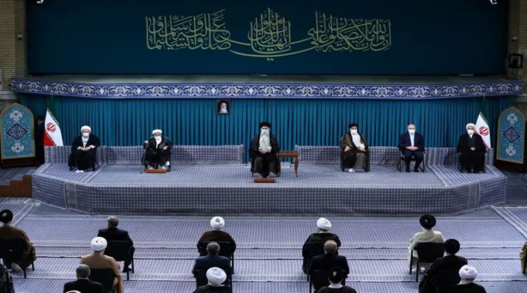 الامام الخامنئي