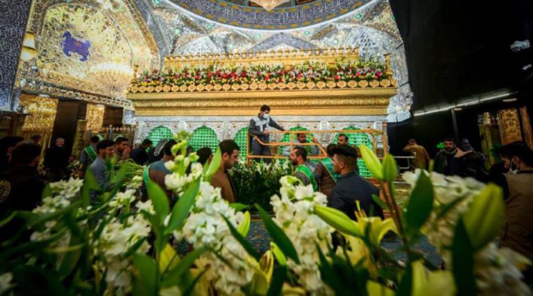 تزيين المرقد العلوي بالورود استعداداً للاحتفال بالمولد النبوي