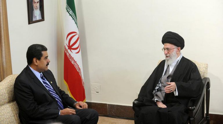 الرئيس الفنزويلي: أنا معجب جداً بآية الله الخامنئي وأتمنى أن التقيه مرة أخرى