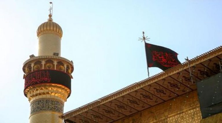 العتبة العلوية تتشح بالسواد إحياء لذكرى استشهاد السيدة الزهراء (س)