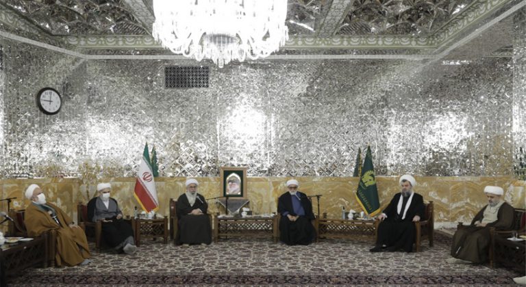 متولي العتبة الرضوية يحث على نشر المعرفة الدينية لمواجهة الأعداء