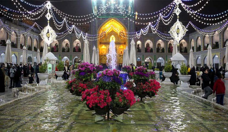 العتبة الرضوية تحتفل بذكرى ميلاد قائم آل محمد
