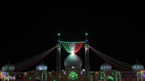 تزيين مسجد جمكران إحتفاء بذكرى مولد الإمام المهدي (عج)