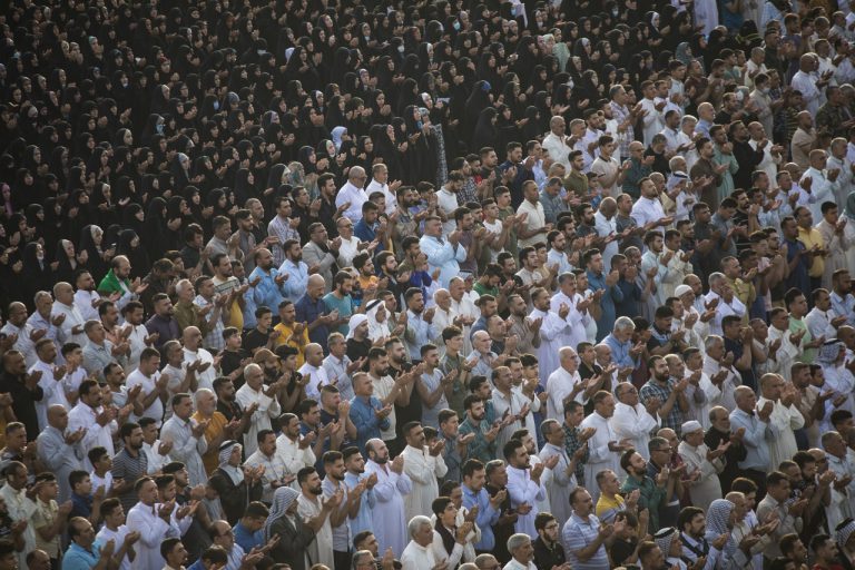 فرح أم عبادة.. ماذا نصنع في العيد؟