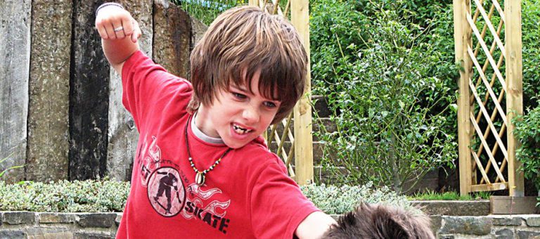 كيف أعالج عدوانيّة طفلي؟(2)