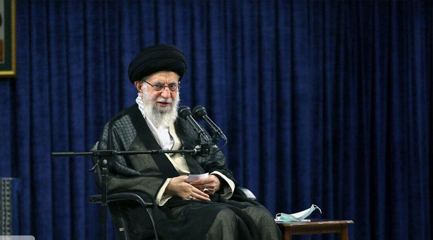 قائد الثورة الاسلامية يلتقي مسؤولي شؤون الحج في ايران