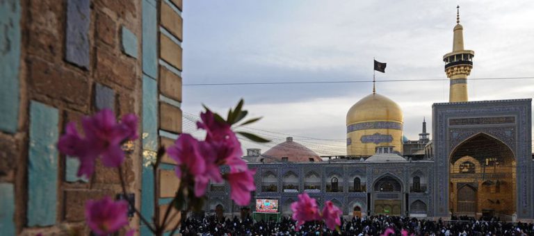 مع القائد: الإمام الرضا عليه السلام: 19 عاماً من الجهاد