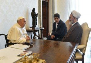 الإمام الخامنئي مخاطباً البابا: نتوقّع منكم مواصلة الجهود في الدفاع عن مظلومي فلسطين واليمن