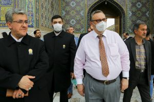 السفير الفنلندي في طهران يزور العتبة الرضوية المقدسة