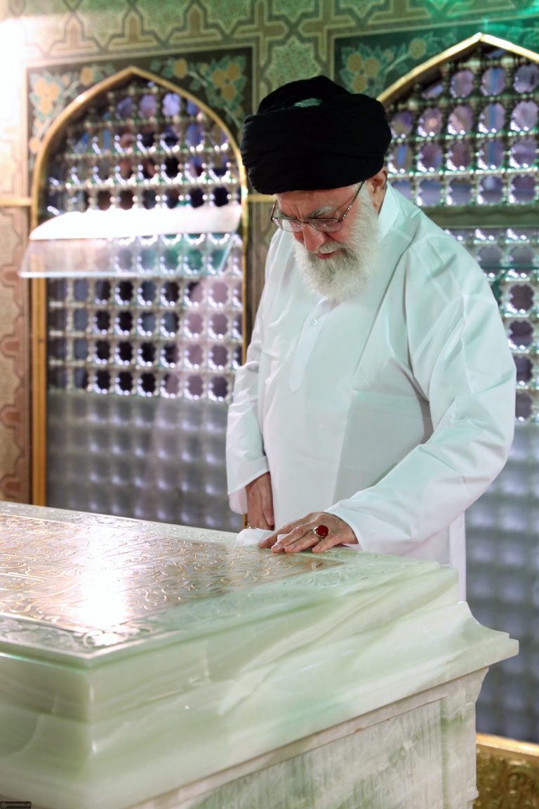 زيارة الإمام الرضا عليه السلام كاملة مكتوبة