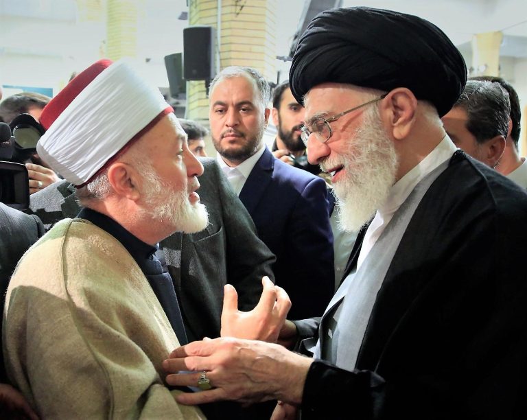 ما هي رؤية الإمام الخامنئي للوحدة الإسلامية؟