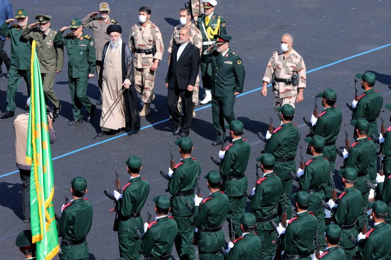 رواية الإمام الخامنئي حول كواليس الأحداث الأخيرة والظّلم المُرتكب بحقّ الشعب الإيراني