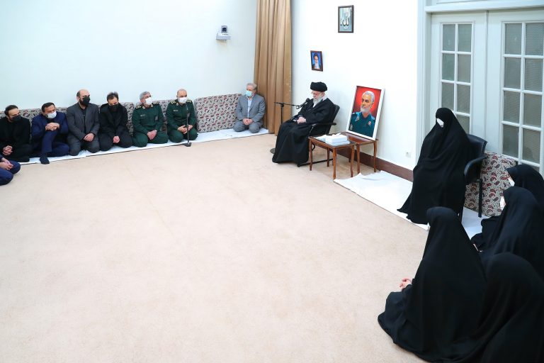 العمل العظيم للشهيد سليماني هو الحفاظ على جبهة المقاومة و..