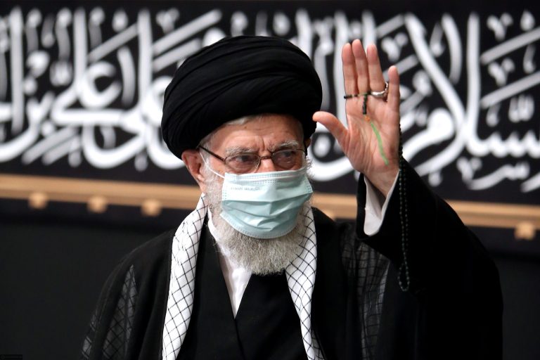 الليلة الأولى لمجلس عزاء أبي عبد الله الحسين (ع) بحضور الإمام الخامنئي