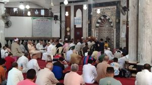 مصر: أئمة الأوقاف يقودون حلقات تحفيظ القرآن حول العالم