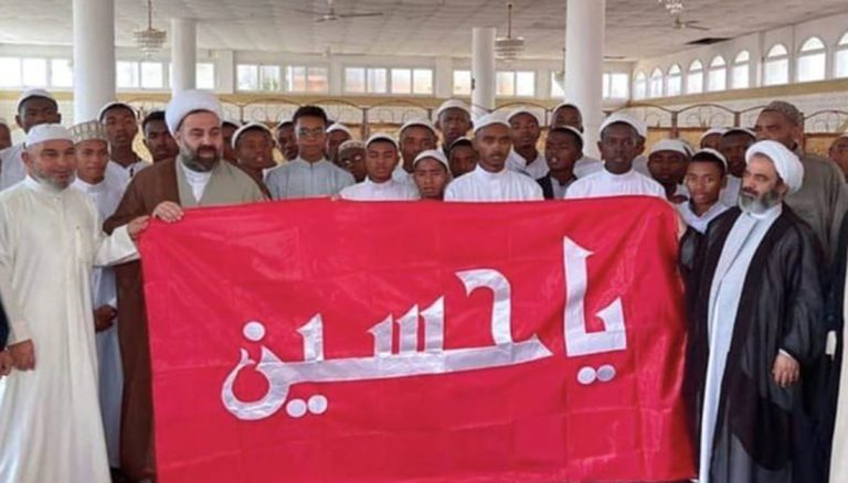 وفد من العتبة الحسينية يطلع على عمل عدد من المراكز الدينية والثقافية في مدغشقر