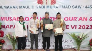 مع أكثر من (٢٠٠) مشارك.. العتبة الحسينية ترعى المسابقة السادسة لحفظ القرآن الكريم في إندونيسيا