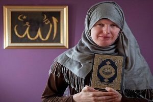 صفات المرأة من منظور القرآن؟