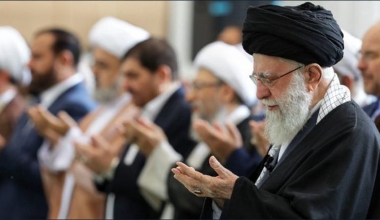 صلاة عيد الفطر ستُقام بإمامة قائد الثورة الاسلامية