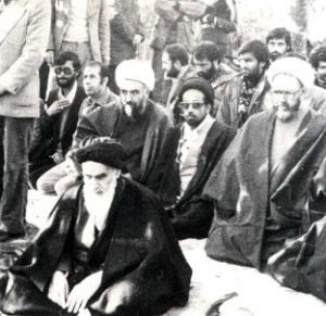الشهيد مطهري ترك في عمره القصير آثاراً خالدة هي شعاع من الضمير اليقظ