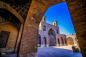 ضرورة الانتباه إلى مفهوم التوحيد في تعريف وظائف المسجد