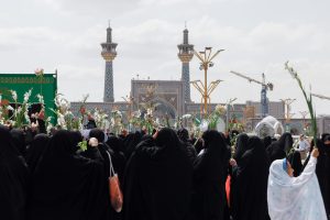 احتفلت فتيات مدينة الجنة بعيد ميلاد سيدة الكرامة(س)