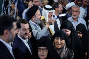 أول قافلة من الحجاج الإيرانيين تغادر طهران إلى الديار المقدسة