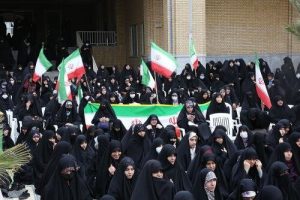 طالبات جامعة الزهراء (ع): واجبنا هو دعم قائد الثورة في مواجهة التحديات