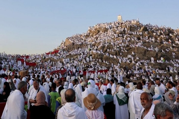 يا حُجّاجَ بيتِ الله… أجيبوا داعيَ الله!