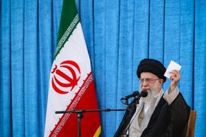 عقلانية الإمام الخمینی(رض) تجلت في ركني "ولاية الفقيه" و"الاستقلال الوطني"