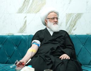 آية الله اليعقوبي يتبرع بالدم تعظيماً للقيم الحسينية ودعماً لأطفال الثلاسيميا