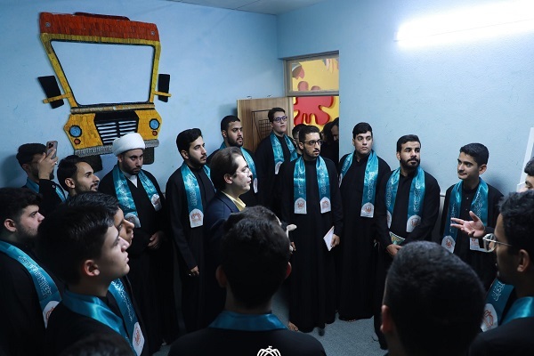الوفد القرآني للعتبة الحسينية يزور مؤسسة القرآن والعترة في قم المقدسة
