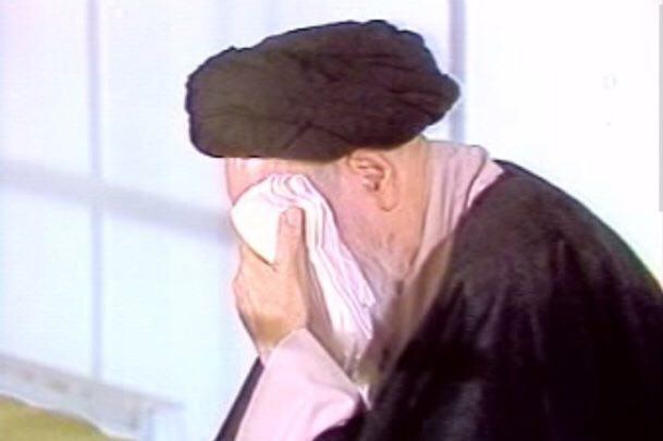 كيف كان يقيم الامام الخميني مراسم عزاء سيد الشهداء عليه السلام؟