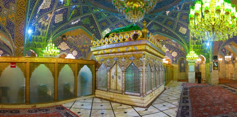 من هي السيدة "رقية" صاحبة المزار الشهير في قلب دمشق؟