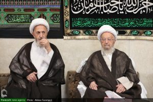 صور/ إقامة مراسم العزاء بمناسبة يوم عاشوراء في مقرّات المراجع الدينية بمدينة قم المقدسة