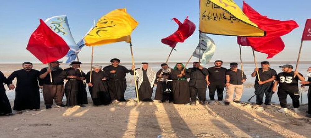 انطلاق أولى طلائع زوار أربعينية الامام الحسين (ع) سيرا على الاقدام من اقصى جنوبي البصرة الى كربلاء