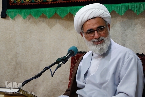 أربعة تعاليم قرآنية لتعزيز التضامن والوحدة الوطنية