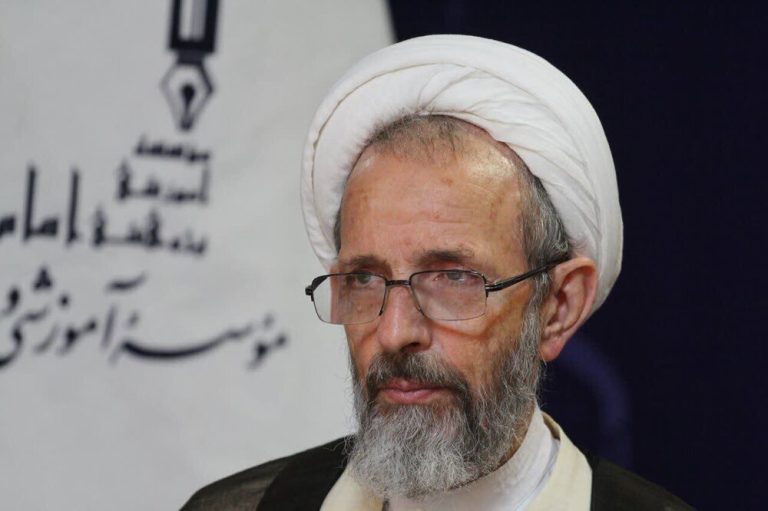 آية الله رجبي: مؤامرة نزع سلاح حزب الله "حلم لن يتحقق أبداً"