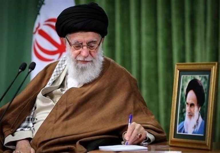 قائد الثورة يعين لاريجاني ممثلا لسماحته في المجلس الأعلى للأمن القومي
