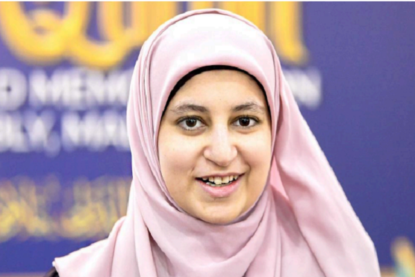 ممثلة فلسطين في مسابقة ماليزيا تروي عن أنسها بالقرآن