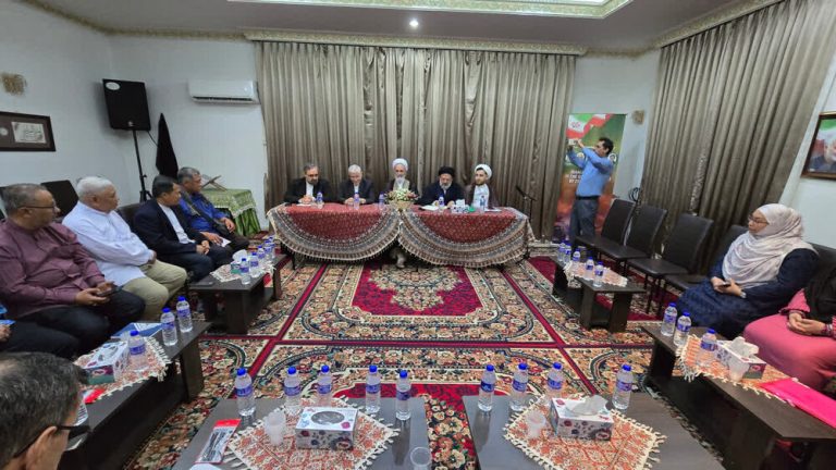 آية اللّه الأعرافي: منطق الجمهورية الإسلامية يتجاوز المذهبية ويهتمّ بالأمة الإسلامية