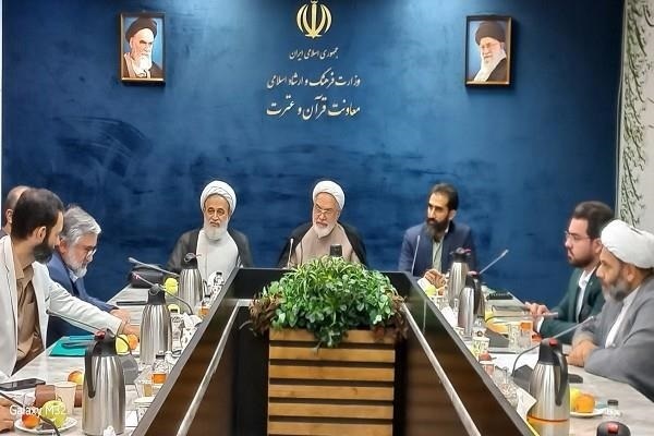 الأربعين أفضل فرصة للربط الروحي بين قلوب الناس والقرآن